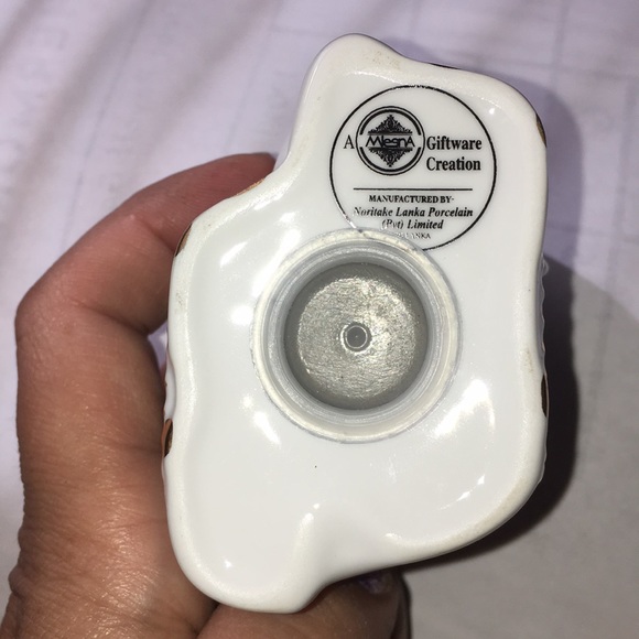 New ELEPHANT Salt and Pepper Shakers - Picture 6 of 6